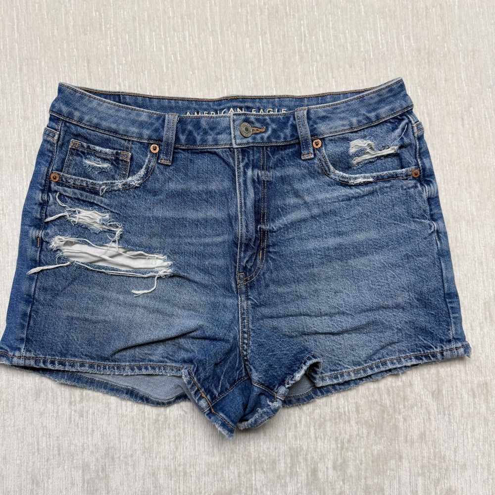 American Eagle Mom Shorts Womens 8 Blue Denim Strigid Distressed High Rise